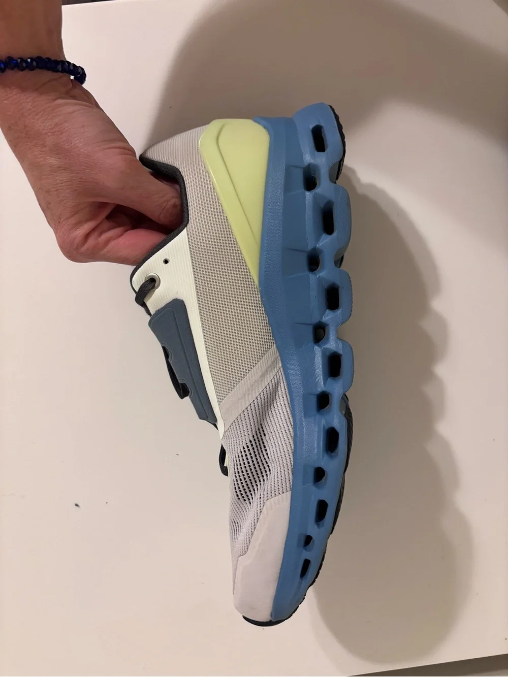 On Cloudstratus Men’s Running Shoes Frost Niagara Blue White Size 9.5